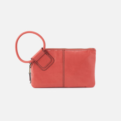 Sable Wristlet In Polished Leather - Pink Mirage