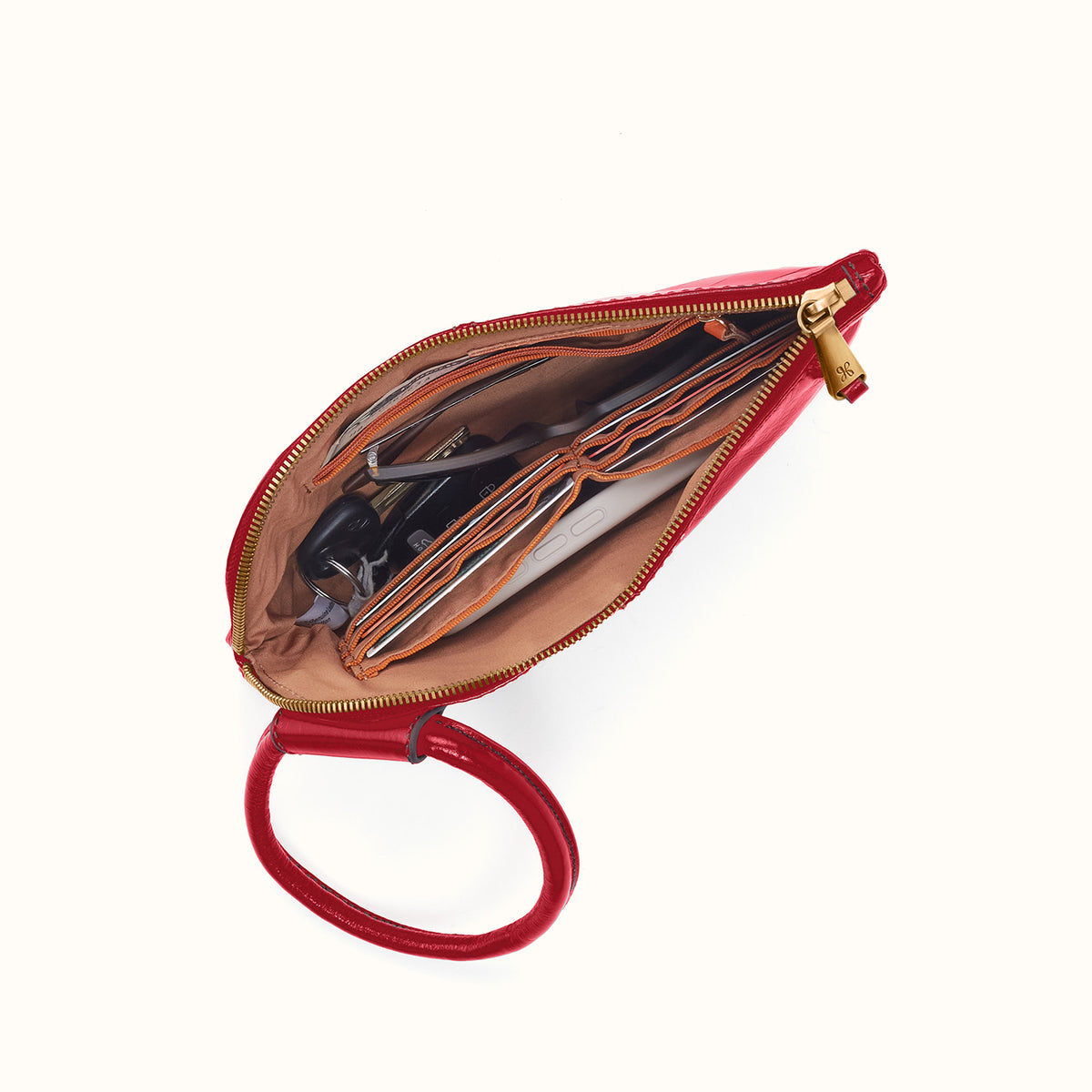 Sable Wristlet In Polished Leather
