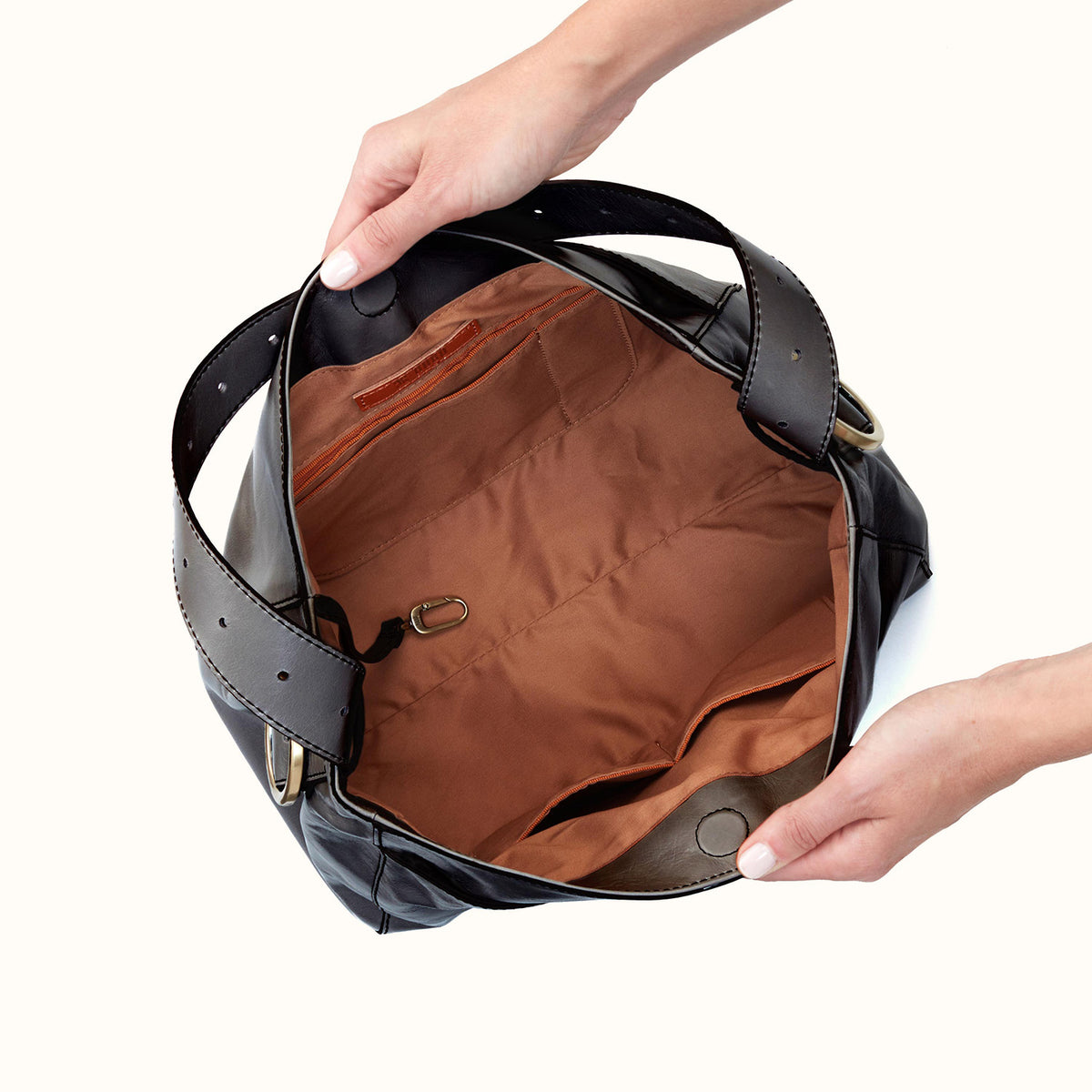 Render Shoulder Bag In Polished Leather