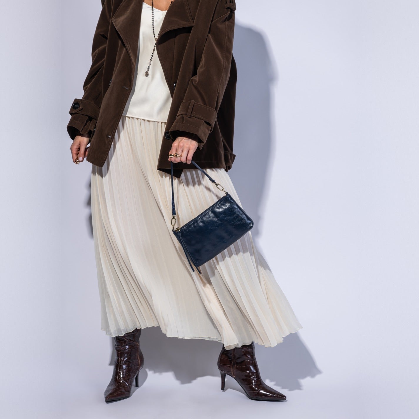 Darcy Crossbody In Polished Leather - Ink Navy – HOBO