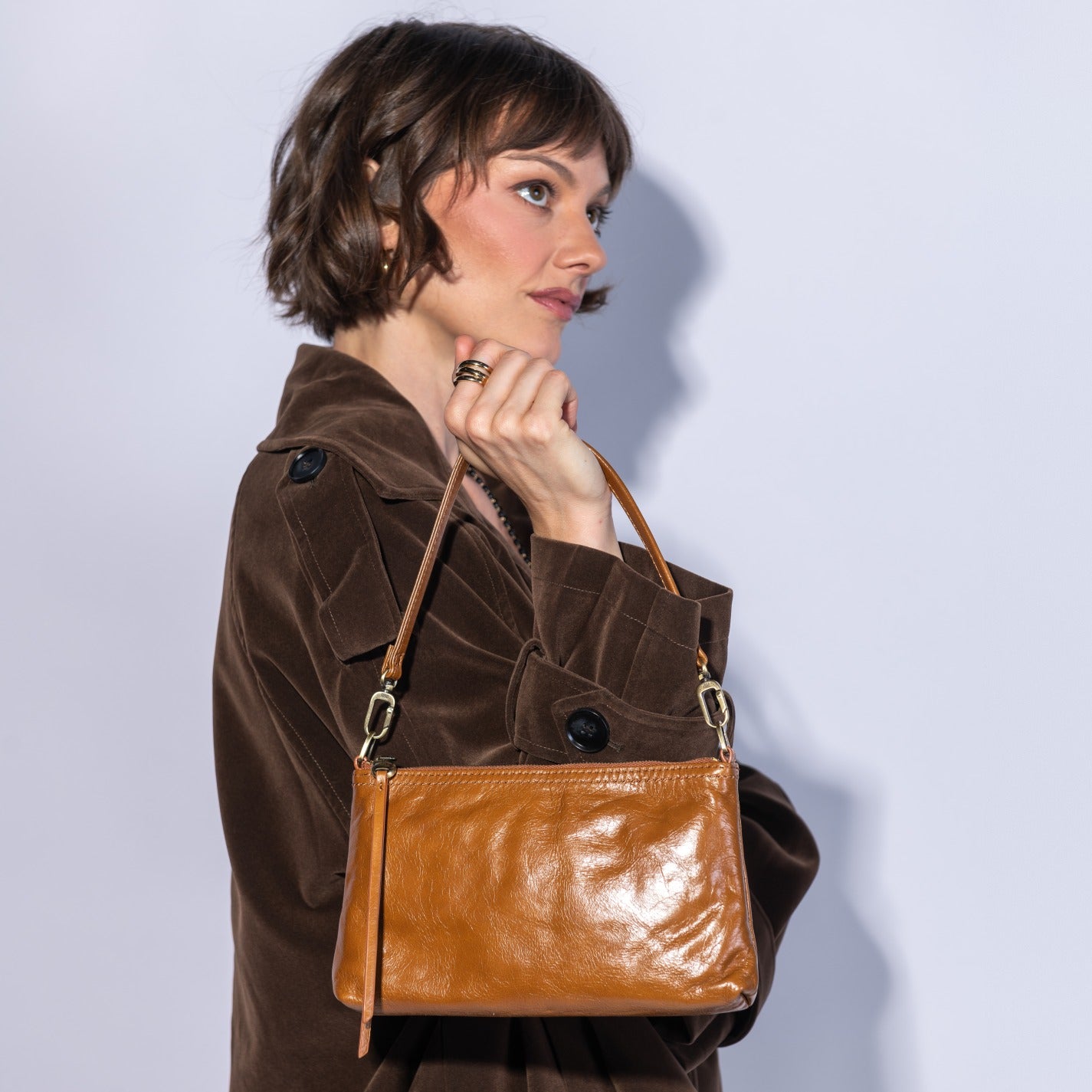 Darcy Crossbody In Polished Leather - Truffle – HOBO