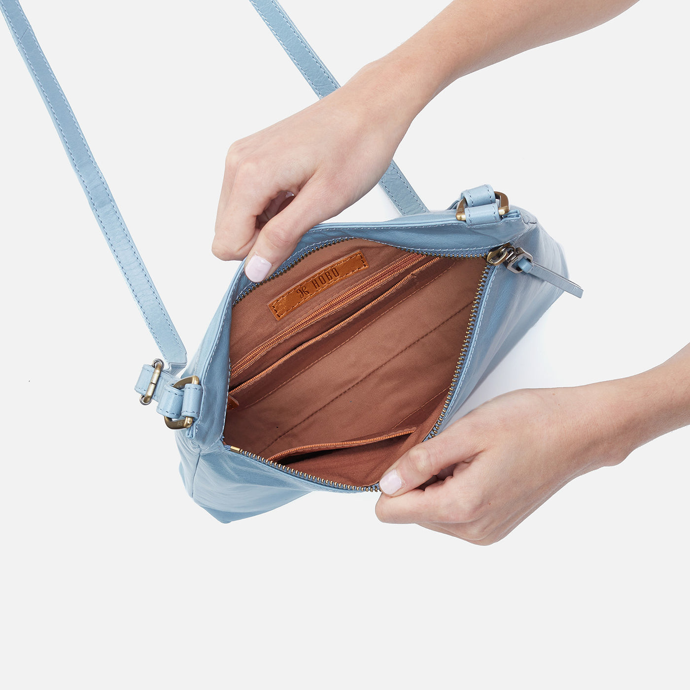 Cambel Crossbody in Polished Leather - Cornflower