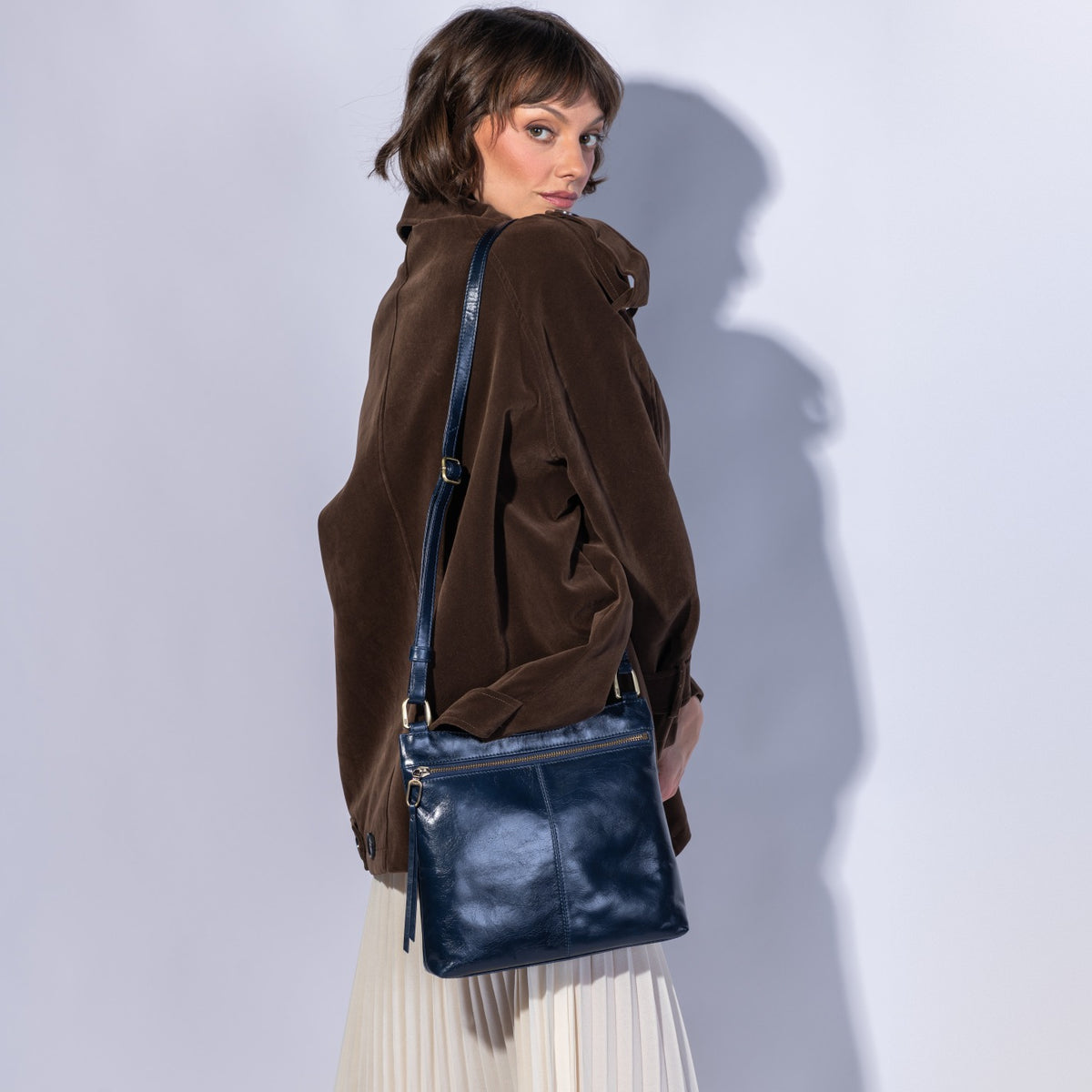 Cambel Crossbody In Polished Leather - Ink Navy