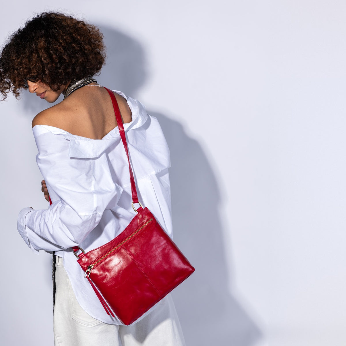 Cambel Crossbody In Polished Leather - True Red