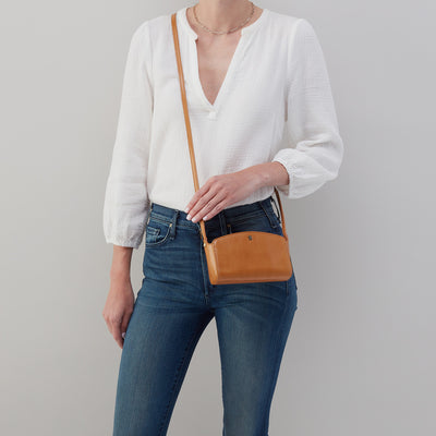 Jesse Crossbody in Polished Leather - Natural