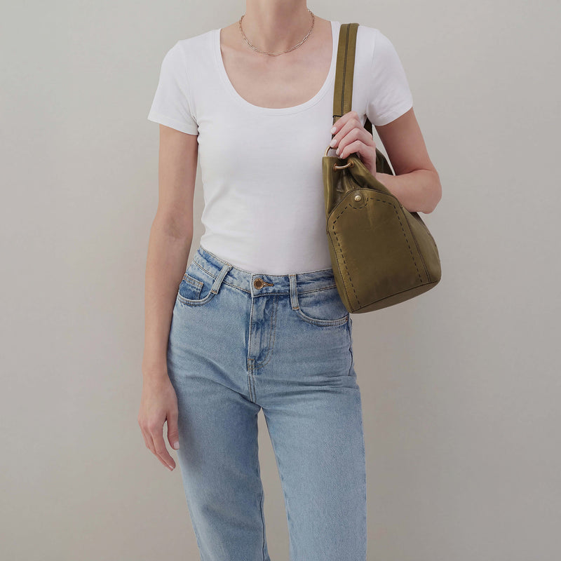 Seneca Shoulder Bag In Polished Leather - Olive Veil