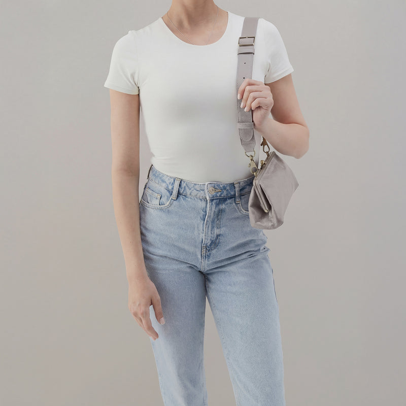 Alba Frame Small Shoulder Bag in Polished Leather - Light Grey