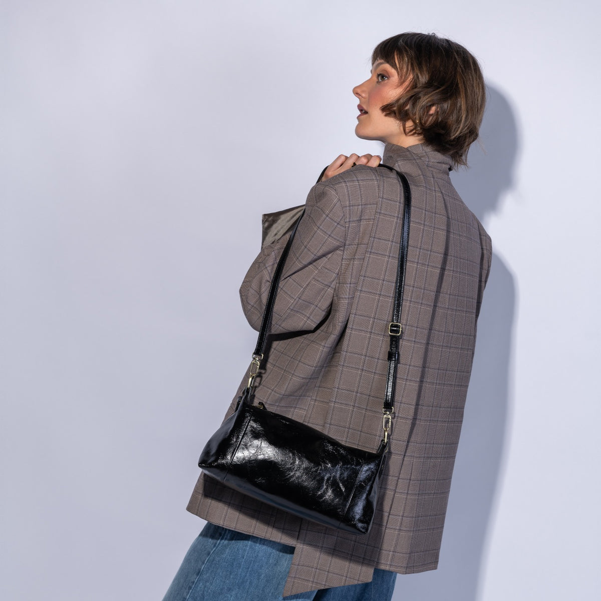 Darcy Shoulder In Polished Leather