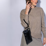 Jett Wristlet In Polished Leather - Black