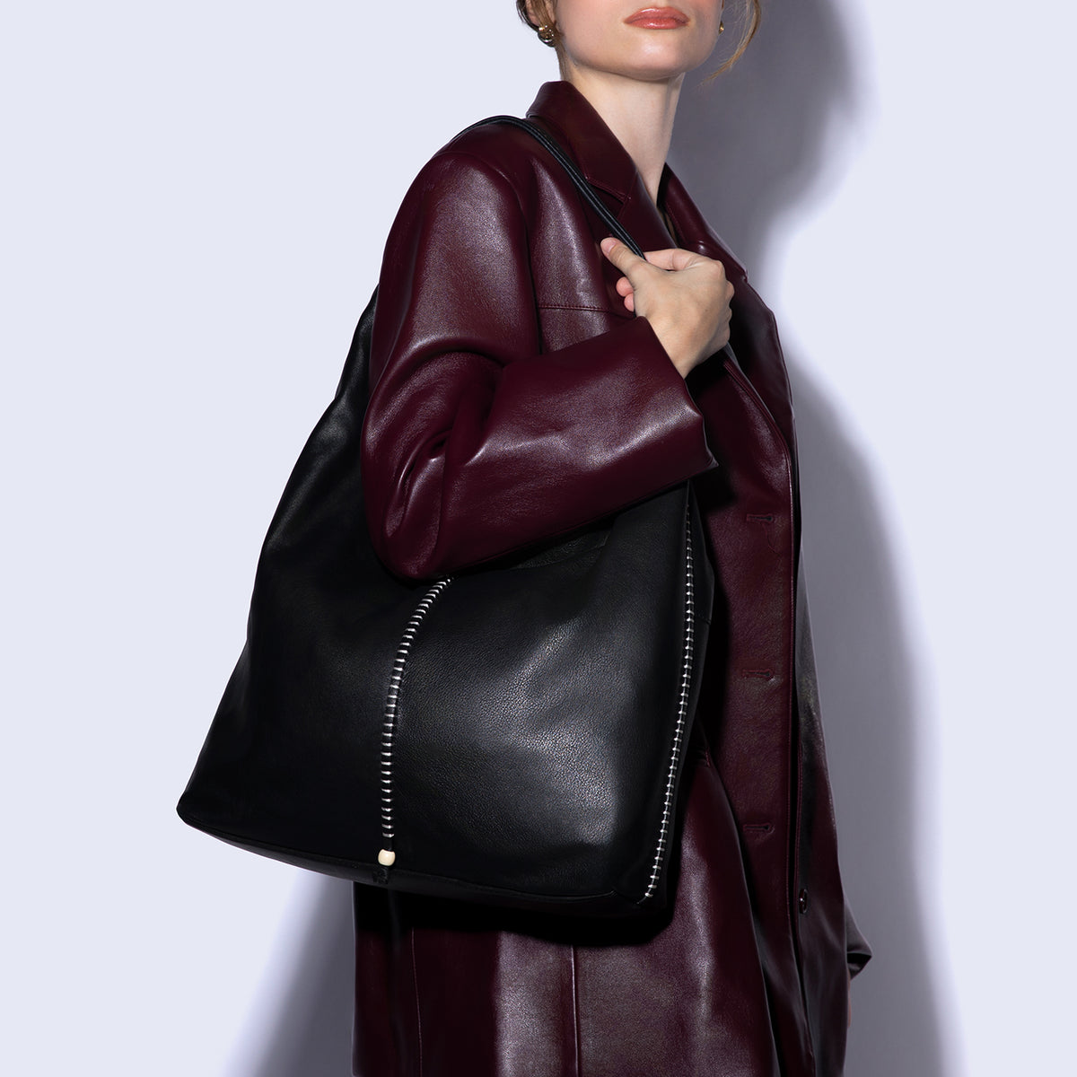 La Jolla Hobo In Cloud Leather - Black