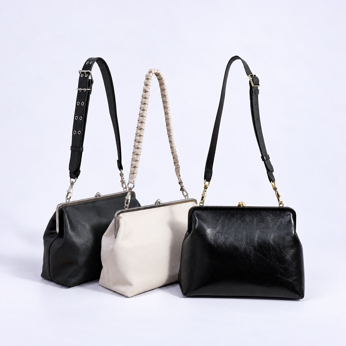 Della Frame Large Shoulder Bag In Polished Leather - Black