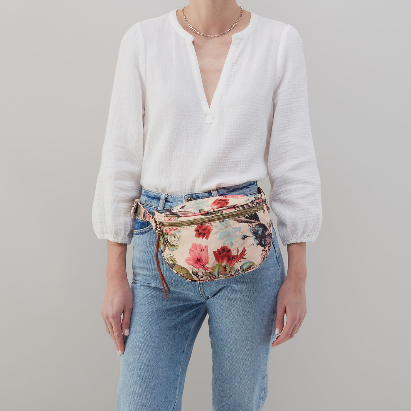 Guess floral fanny pack hotsell
