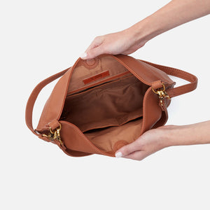 Pier Shoulder Bag in Pebbled Leather - Cashew