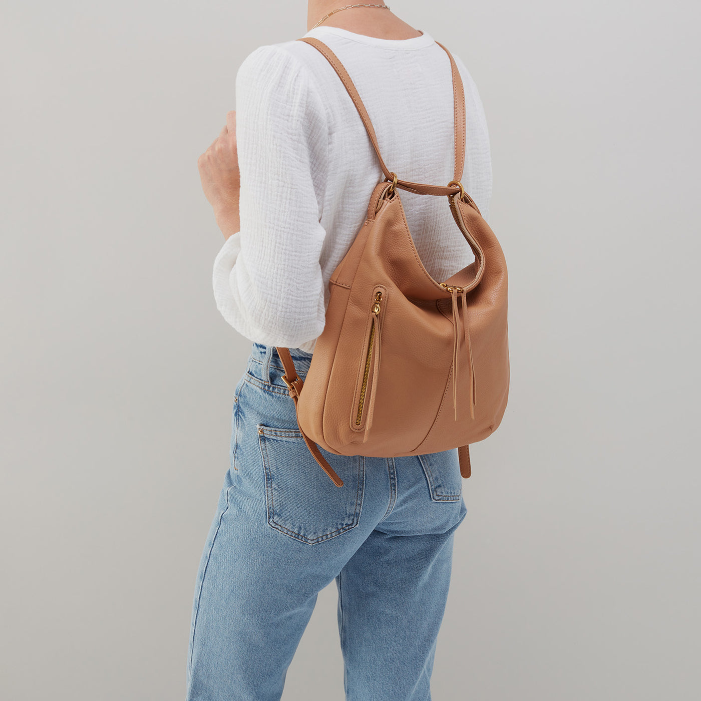 Merrin Convertible Backpack in Pebbled Leather - Sandstorm