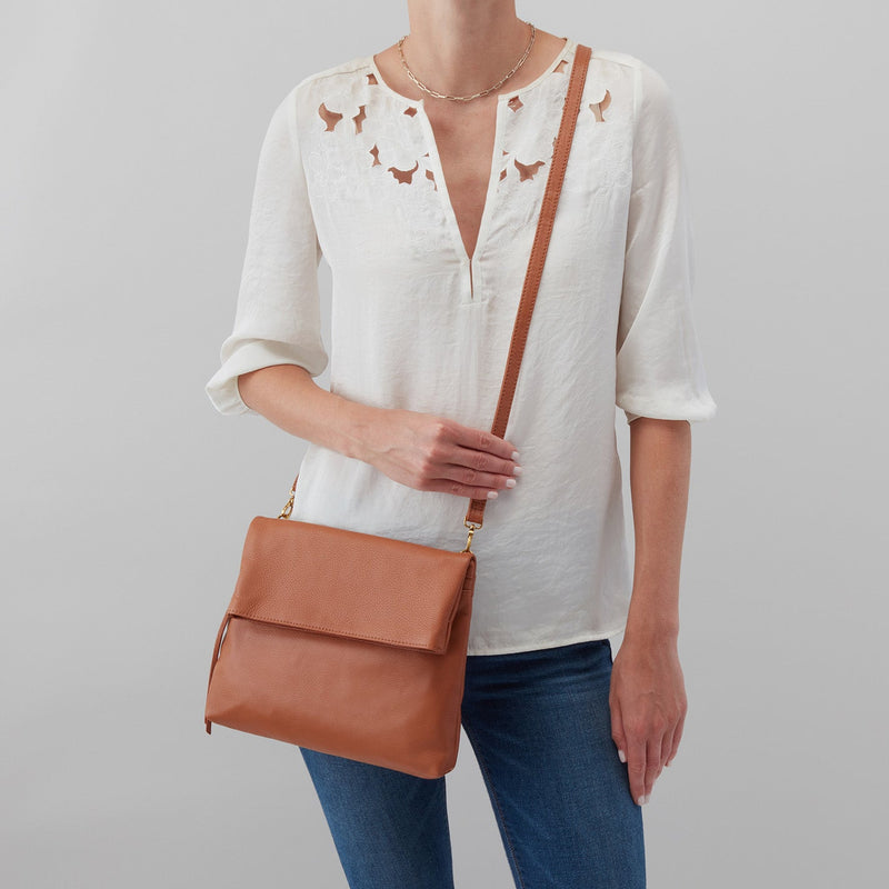 Draft Crossbody in Pebbled Leather - Cashew