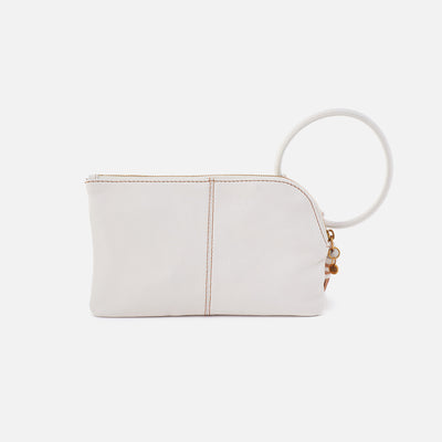 Sable Wristlet in Pebbled Leather - White