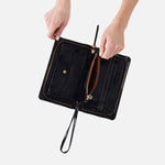 Evolve Wristlet in Polished Leather - Black